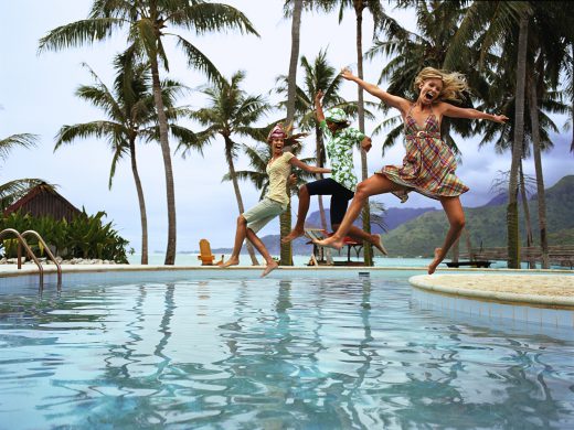 Image by Dewey Nicks