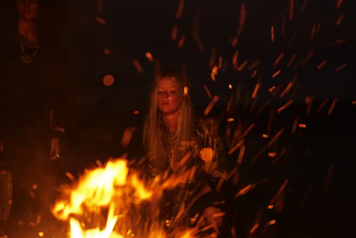 Image by Dewey Nicks