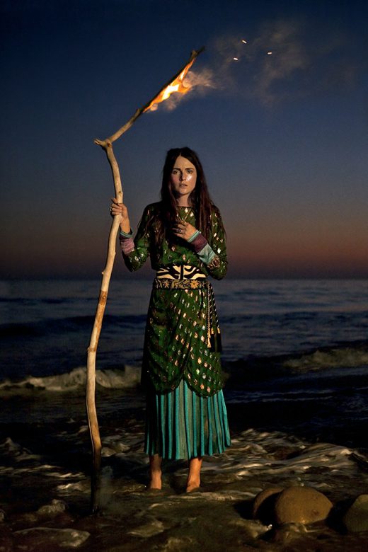 Image by Dewey Nicks