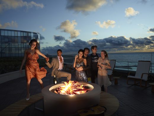 Image by Dewey Nicks