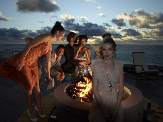 Image by Dewey Nicks