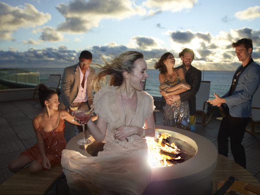 Image by Dewey Nicks