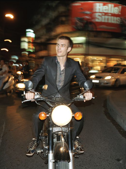 Image by Dewey Nicks