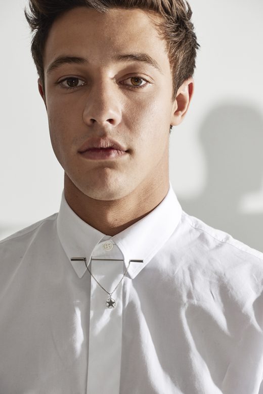 Image by Dewey Nicks