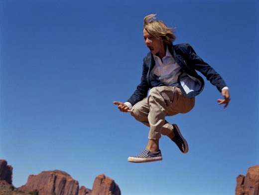 Image by Dewey Nicks