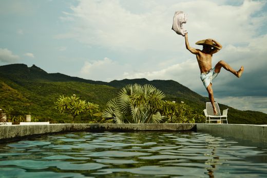 Image by Dewey Nicks