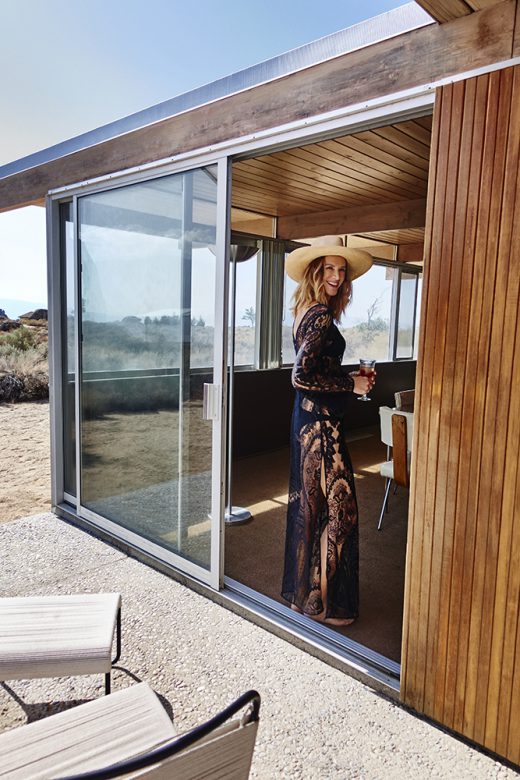 Image by Dewey Nicks