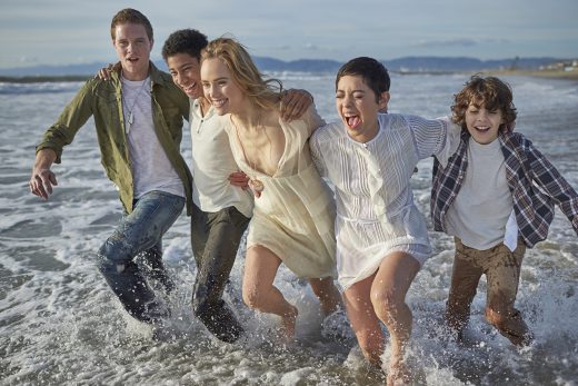 Image by Dewey Nicks