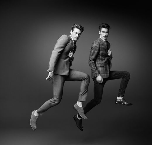 Image by Dewey Nicks