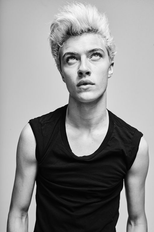 Image by Dewey Nicks