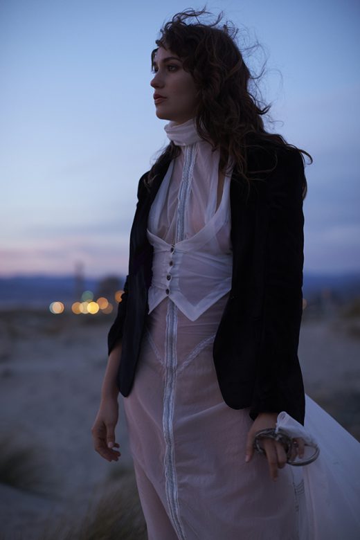 Image by Dewey Nicks