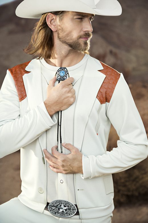 Image by Dewey Nicks