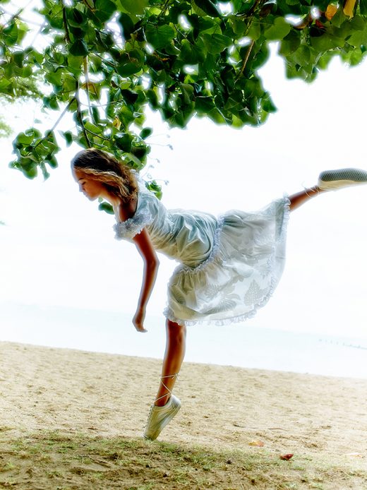 Image by Dewey Nicks