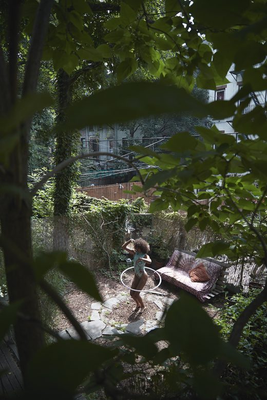 Image by Dewey Nicks